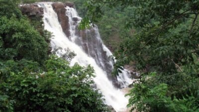 Famous Tourist Places In Kerala And Chhattisgarh