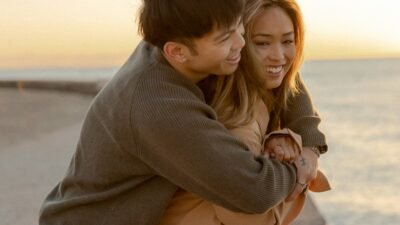 Cara Kreatif Pasangan Muda Suami Istri Memadu Cinta