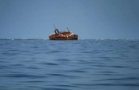 Kapal Angkut Puluhan Warga Negara Indonesia Tenggelam di Perairan Malaysia: 23 Selamat, 14 Hilang