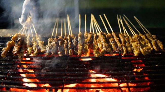 Resep dan Cara Buat Sate Daging Sapi dan Kambing Terbaru Paling Enak